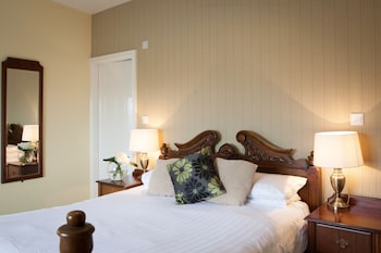 The Lamplighter Dining- Rooms - Inns with Pet Rooms in Windermere