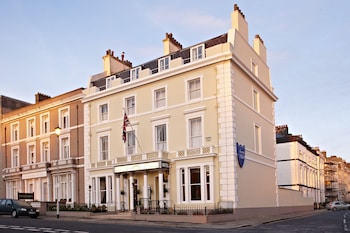 Invicta Hotel - Hotels with Pet Friendly Rooms in Plymouth