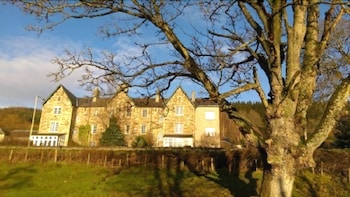 Cuil An Daraich Guest House - B&Bs with Pet Friendly Rooms in Pitlochry