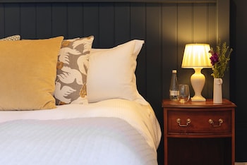 Blue Ball Inn - Inns with Pet Rooms in Sidmouth