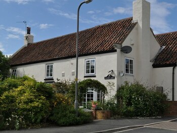 Station Farm Guest House - B&Bs with Pet Rooms in Tadcaster