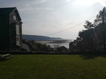 Bae Abermaw Hotel - Hotels with Pet Rooms in Barmouth