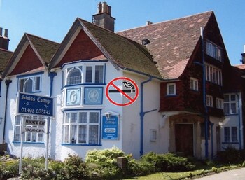 Swiss Cottage B&b - B&Bs with Pet Rooms in Great Yarmouth