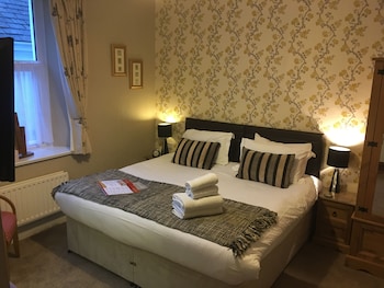 Ellerdene Guest House - B&Bs with Pet Rooms in Windermere