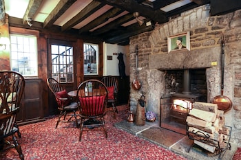 The Bull At Burford - Inns with Pet Rooms in Burford