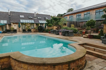 Feversham Arms Hotel & Verbena Spa - Hotels with Pet Rooms in York