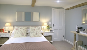 The Three Hills - Guest houses with Pet Friendly Rooms in Cambridge