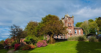 Brockwood Hall - Hotels with Pet Friendly Rooms in Millom