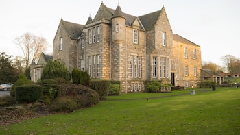 Kilconquhar Castle Estate - Hotels with Pet Rooms in Leven