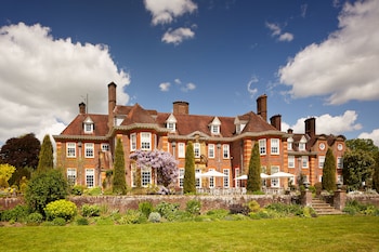 Barnett Hill - Luxury Hotel - Hotels with Pet Rooms in Guildford