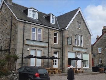 The Courie Inn - Hotels with Pet Rooms in Killin