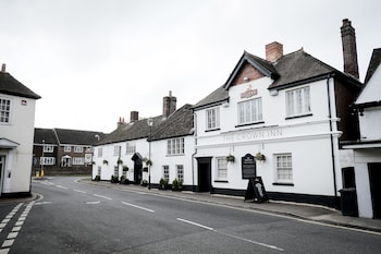 The Crown Inn - Inns with Pet Friendly Rooms in Southampton