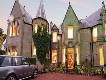 Binniemyre Guest House - B&Bs with Pet Rooms in Galashiels