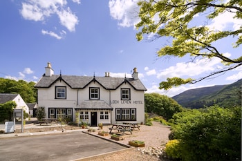 Loch Leven Hotel & Distillery - Hotels with Pet Rooms in Fort William