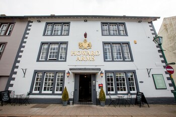 Howard Arms - Hotels with Pet Friendly Rooms in Brampton