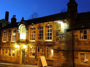 White Lion Hotel - Inns with Pet Rooms in Hebden Bridge