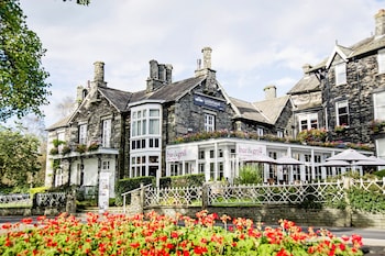 The Waterhead Inn - Hotels with Pet Rooms in Ambleside