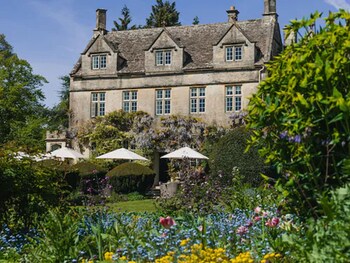 Barnsley House Hotel - Hotels with Pet Rooms in Cirencester