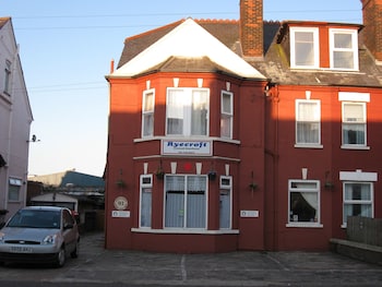 The Ryecroft Guesthouse - Guest houses with Pet Rooms in Great Yarmouth