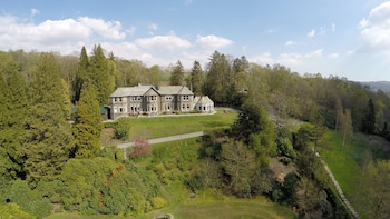 Merewood Country House - Hotels with Pet Rooms in Windermere