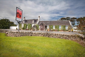 The Cock And Bull - Inns with Pet Rooms in Balmedie