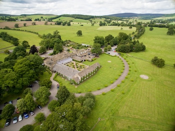 Devonshire Arms Hotel & Spa - Hotels with Pet Rooms in Skipton