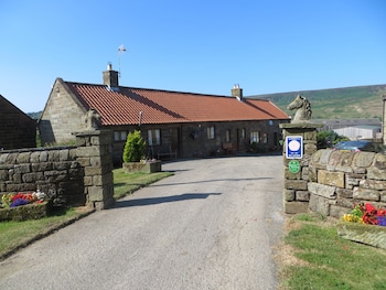 Craven Garth Cottages - Cottages with Pet Rooms in Pickering