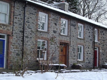 Bronfelin & Troed-y-rhiw Holiday Cottages - Cottages with Pet Rooms in Llanwrtyd Wells