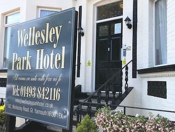 Wellesley Park Hotel - Guest houses with Pet Rooms in Great Yarmouth