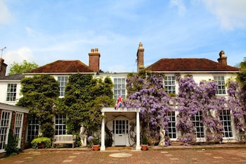 Powdermills Country House Hotel - Hotels with Pet Friendly Rooms in Battle