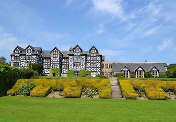 Gregynog Hall - Hotels with Pet Friendly Rooms in Newtown