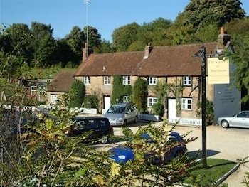 The Squirrel Inn - B&Bs with Pet Rooms in Godalming