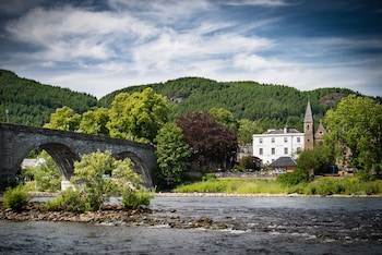 Atholl Arms Hotel - Hotels with Pet Rooms in Dunkeld