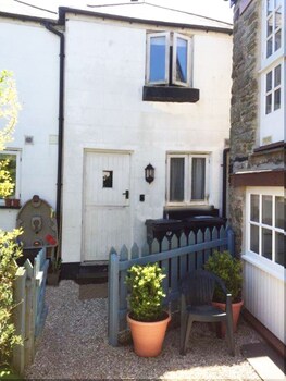 Dor Ka Joy Holiday Cottage Sleeps 8 - Cottages with Pet Friendly Rooms in Kingsbridge