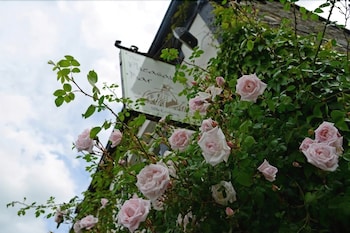 The Mulberry Inn - Inns with Pet Friendly Rooms in Llangollen