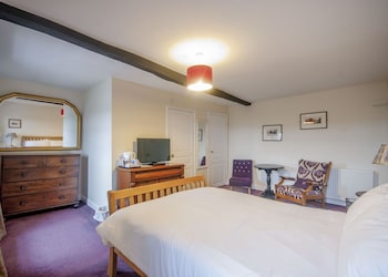 Ancient Unicorn Inn - Inns with Pet Rooms in Barnard Castle