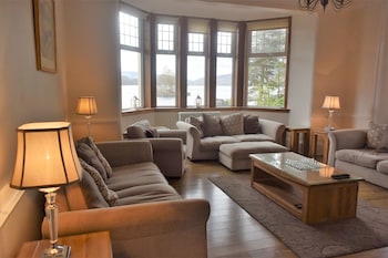 Stronachlachar Lodge - Holiday homes with Pet Rooms in Stirling