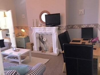 South Shields Holiday Flat - Apartments with Pet Friendly Rooms in South Shields