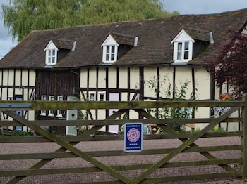 Whitewells Farm Cottages - Cottages with Pet Rooms in Malvern