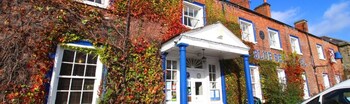 Blue Bell Hotel - Hotels with Pet Friendly Rooms in Belford