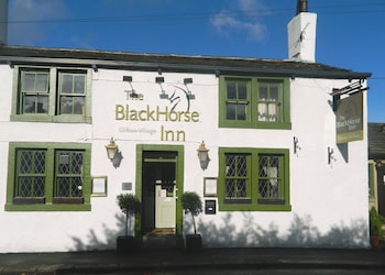 Black Horse Inn - Inns with Pet Rooms in Brighouse