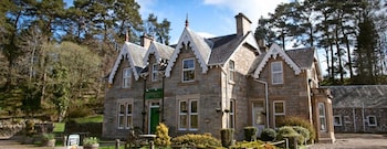 Strathardle Lodge - Guest houses with Pet Rooms in Blairgowrie