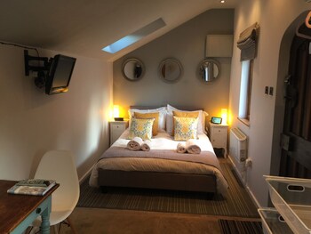 The Bothy - Apartments with Pet Rooms in Worcester