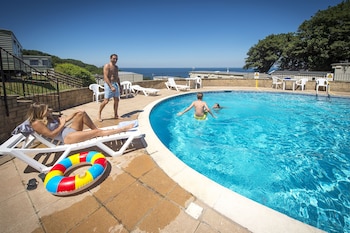 Sandaway Beach Holiday Park -  with Pet Rooms in Ilfracombe