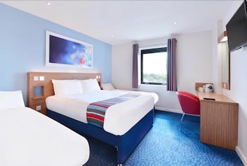 Travelodge Kinross M90 - Hotels with Pet Rooms in Kinross