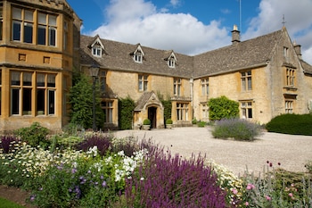 Lords Of The Manor Hotel - Hotels with Pet Friendly Rooms in Cheltenham