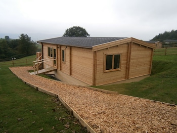 Long Mountain Centre - Cabins & lodges with Pet Rooms in Shrewsbury