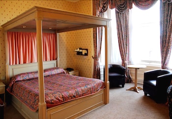 Kveldsro Hotel - Hotels with Pet Rooms in Lerwick