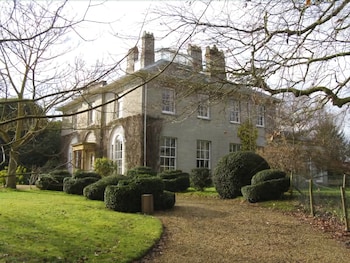 The Lynch Country House - B&Bs with Pet Rooms in Somerton