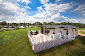 Lazy Otter Meadows - Cabins & lodges with Pet Rooms in Ely